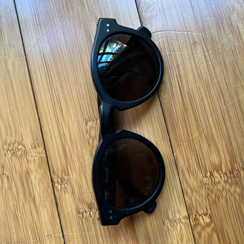illesteva Black Leonard Sunglasses
